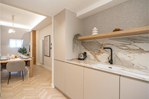 2 bedrooms Apartment in Madrid, Spain No. 26933 9