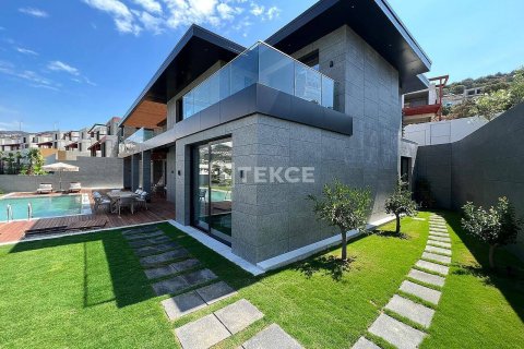 4+1 Villa in Bodrum, Turkey No. 13493 13