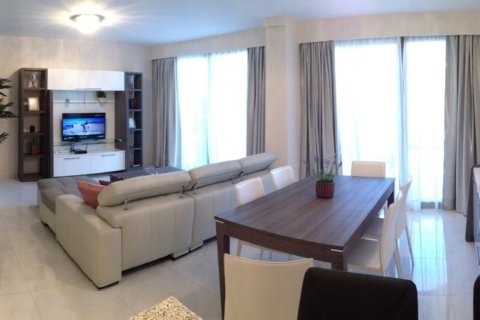 3 bedrooms Apartment in Limassol, Cyprus No. 51047 3