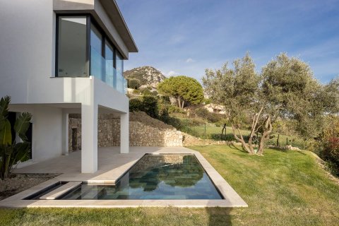 4 bedrooms Villa in Vence, France No. 74069 4