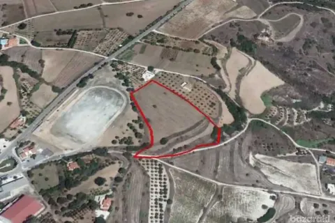 13044m² Land en Polemi, Cyprus No. 35700 1