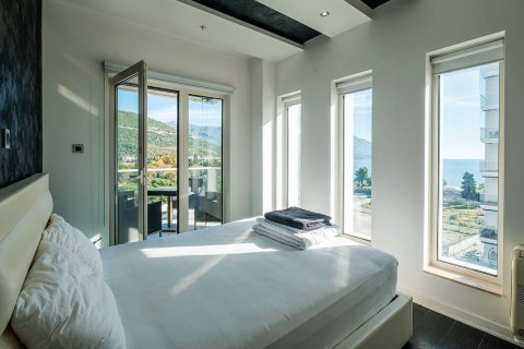 2 chambres Appartement à Budva, Montenegro No. 66950 12