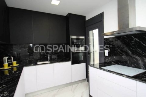 3 bedrooms Villa in San Miguel de Salinas, Spain No. 25756 16