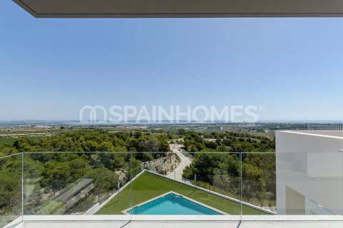 3 bedrooms Villa in San Miguel de Salinas, Spain No. 25756 1