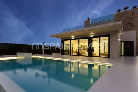 4 bedrooms Villa in Orihuela, Spain No. 25755 8