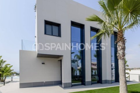 4 bedrooms Villa in Orihuela, Spain No. 25755 14