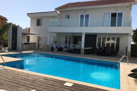 4 bedrooms Villa in Parekklisia, Cyprus No. 71625 9