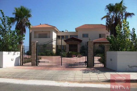 6 bedrooms Villa in Protaras, Cyprus No. 71621 4