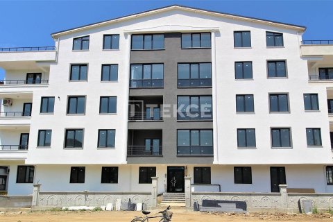 2+1 Apartment en Cinarcik, Turkey No. 12515 1