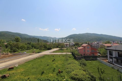 2+1 Apartment en Cinarcik, Turkey No. 12515 8