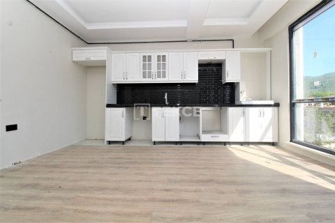 2+1 Apartment en Cinarcik, Turkey No. 12515 10