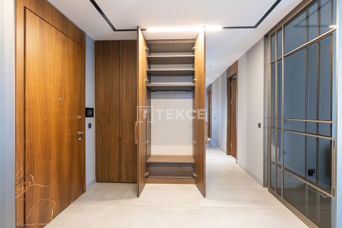 4+1 Apartment in Istanbul, Turkey No. 12442 30