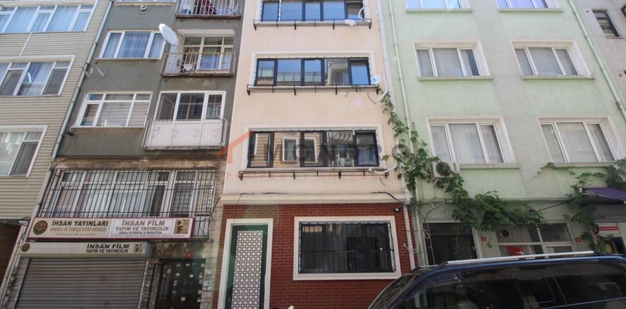 5+1 Villa in Fatih, Turkey No. 16859