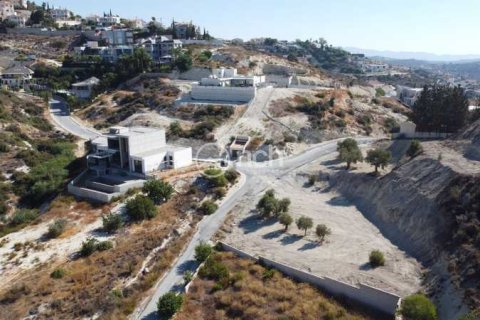 2700m² Land en Agios Tychonas, Cyprus No. 75313 2