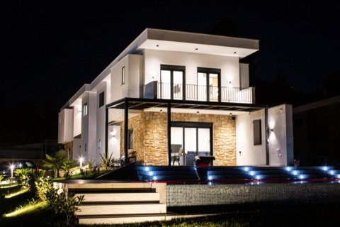 5 bedrooms Villa in Central Macedonia, Greece No. 52440 1