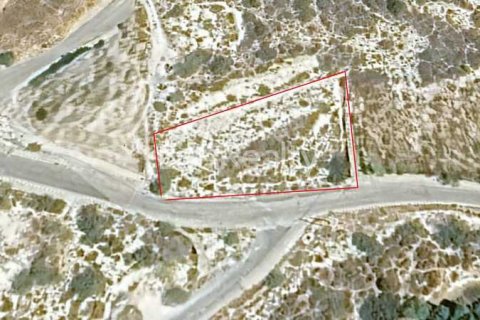 1100m² Land en Agios Tychonas, Cyprus No. 64672 1