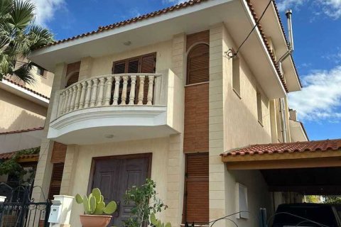 4 bedrooms House in Agios Athanasios, Cyprus No. 63081 3