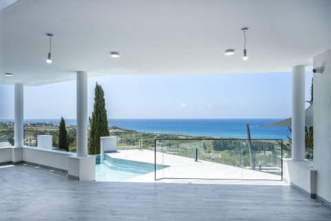 5 bedrooms Villa in Paphos, Cyprus No. 37847 10