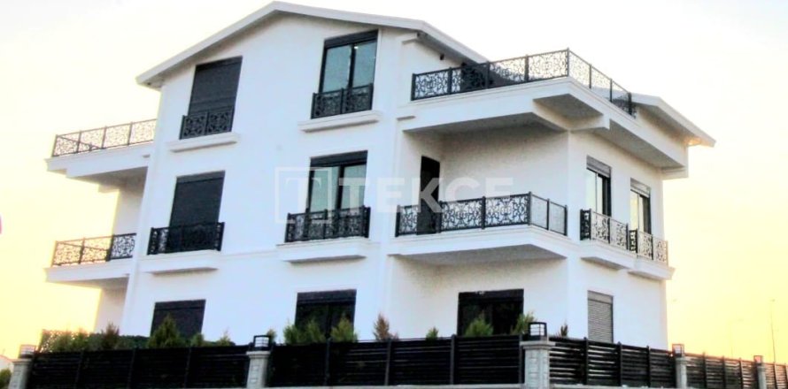 4+1 Villa in Belek, Turkey No. 11572