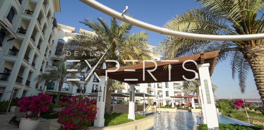 2 dormitorios Apartment en  Yas Island, UAE No. 10722