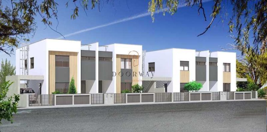 4 bedrooms House in Pyrgos, Cyprus No. 77183