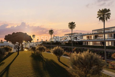 3 bedrooms Penthouse in Marbella, Spain No. 26542 6