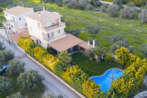 3 bedrooms Villa in Anavyssos, Greece No. 58353 1