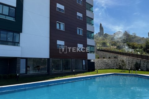 3+1 Apartment in Trabzon, Turkey No. 11297 13