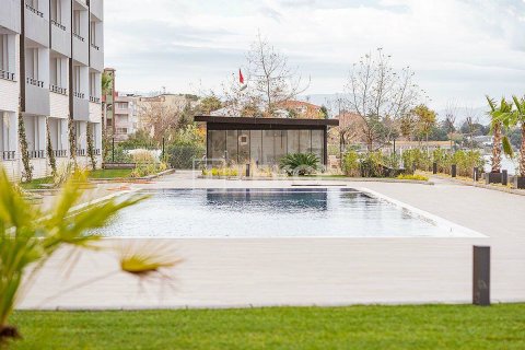 3+1 Appartement à Ciftlikkoy, Turkey No. 11319 24