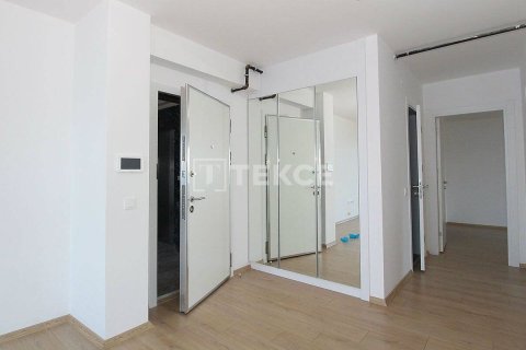 3+1 Apartment en Ciftlikkoy, Turkey No. 11319 12