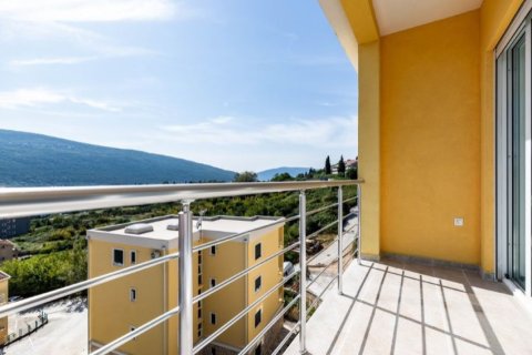 2 chambres Appartement à Herceg Novi, Montenegro No. 66733 2