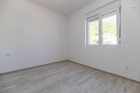 2 chambres Appartement à Herceg Novi, Montenegro No. 66733 6