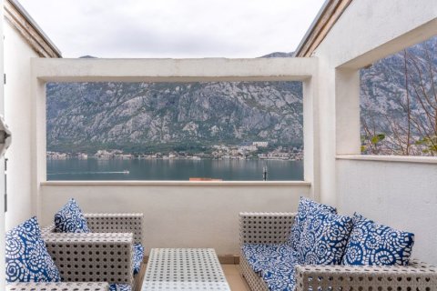 9 dormitorios House en Kotor, Montenegro No. 66738 19