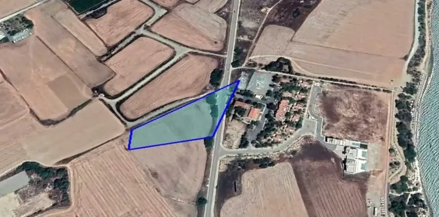 8084m² Land à Pervolia, Cyprus No. 44120