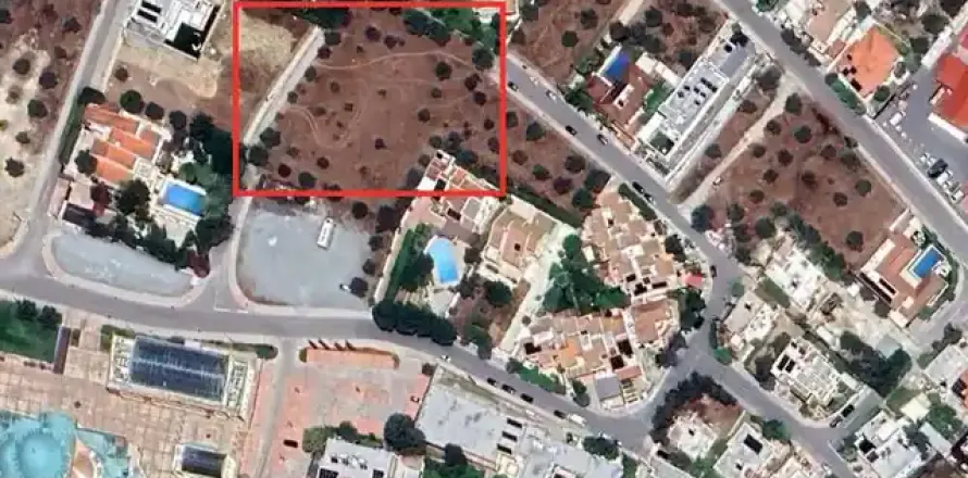 639m² Land in Nicosia, Cyprus No. 44116