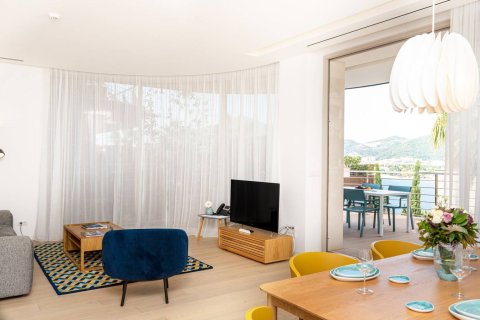 2 dormitorios Apartment en Budva, Montenegro No. 66970 7