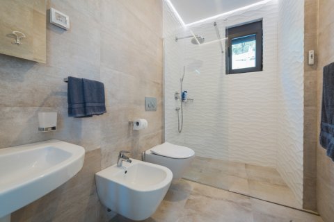 3 bedrooms Villa in Kotor, Montenegro No. 66973 29