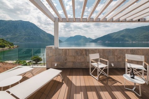 3 bedrooms Villa in Kotor, Montenegro No. 66973 12