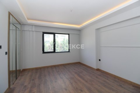 4+1 Apartment in Ankara, Turkey No. 14004 13