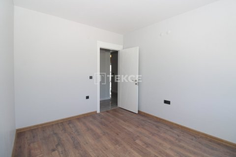 4+1 Apartment in Ankara, Turkey No. 14004 17