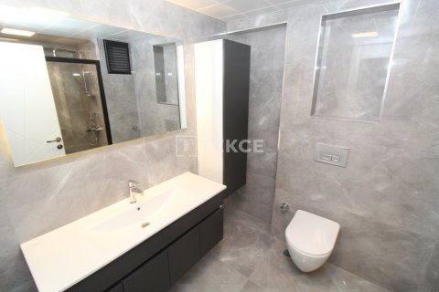 4+1 Apartment in Ankara, Turkey No. 14004 28