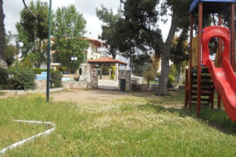 550m² Commercial property en Central Greece, Greece No. 48853 12