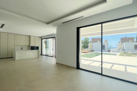 4 dormitorios Villa en Marbella, Spain No. 27039 3