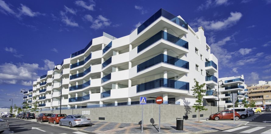 3 dormitorios Apartment en Fuengirola, Spain No. 27038