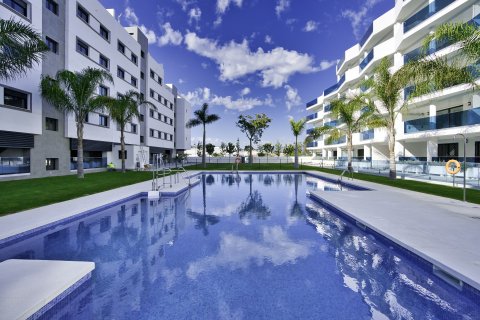 3 dormitorios Apartment en Fuengirola, Spain No. 27038 5