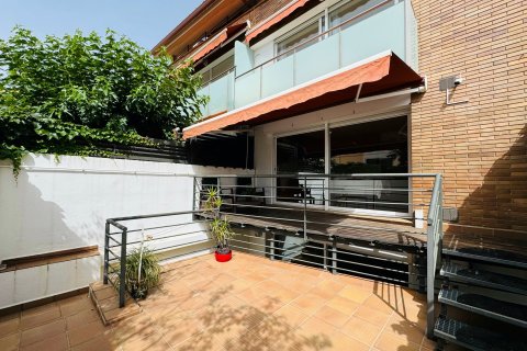 5 dormitorios Townhouse en Premia De Dalt, Spain No. 27838 2