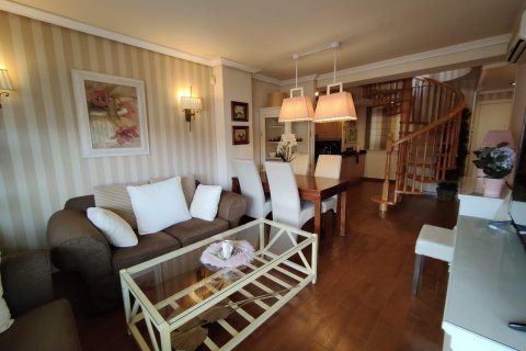 129m² Apartment en Villajoyosa, Spain No. 27886 5