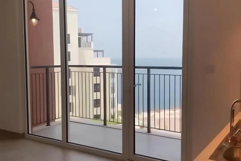 2 bedrooms Apartment in Jumeirah, UAE No. 9986 2