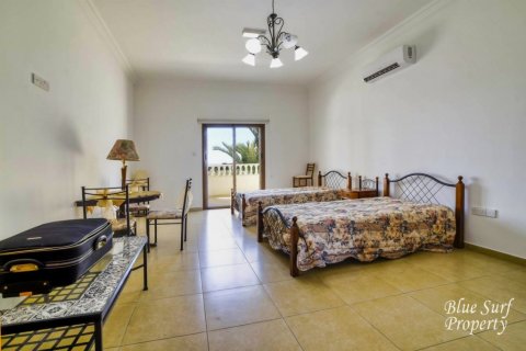 21 bedroom Villa in Deryneia, Cyprus No. 36565 19