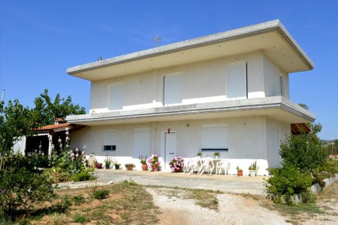 3 bedrooms House in Kalyvia Thorikou, Greece No. 58662 1